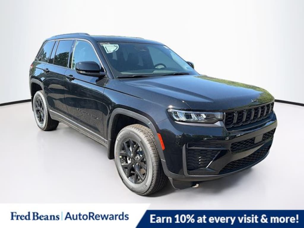 New 2026 Jeep Grand Cherokee Laredo Altitude Sport Utility