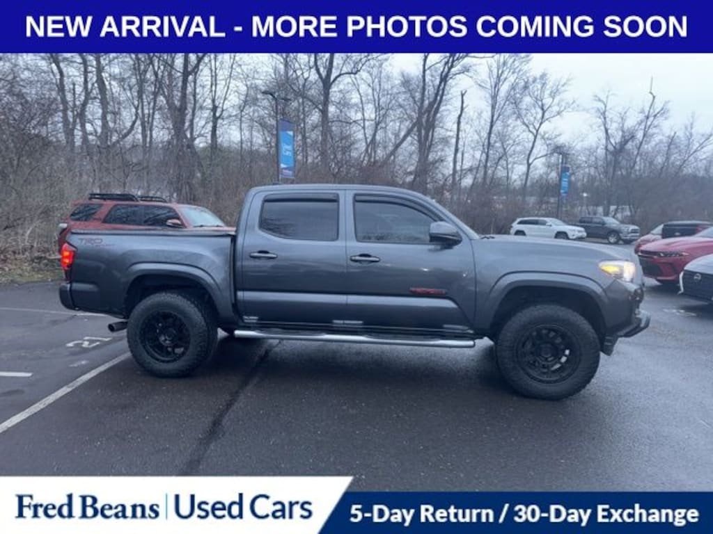 Used 2022 Toyota Tacoma SR Truck Double Cab