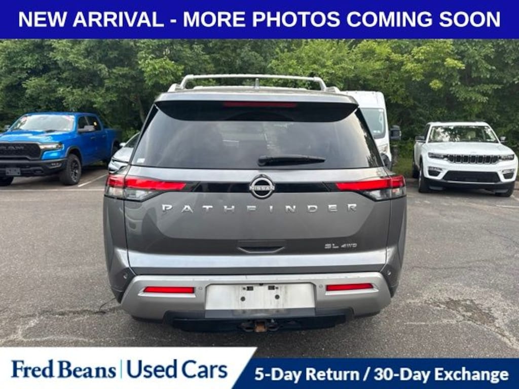 Used 2022 Nissan Pathfinder SL SUV
