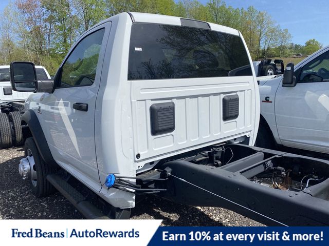 2024 Ram 5500 Tradesman photo 3