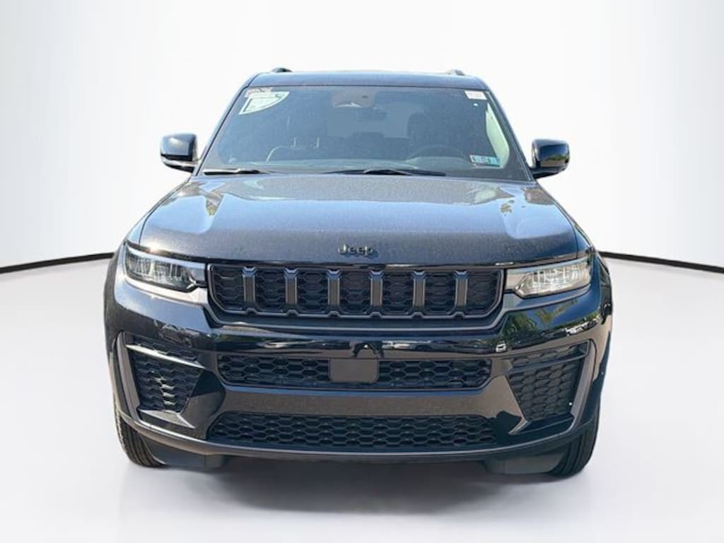 New 2026 Jeep Grand Cherokee Laredo Altitude Sport Utility
