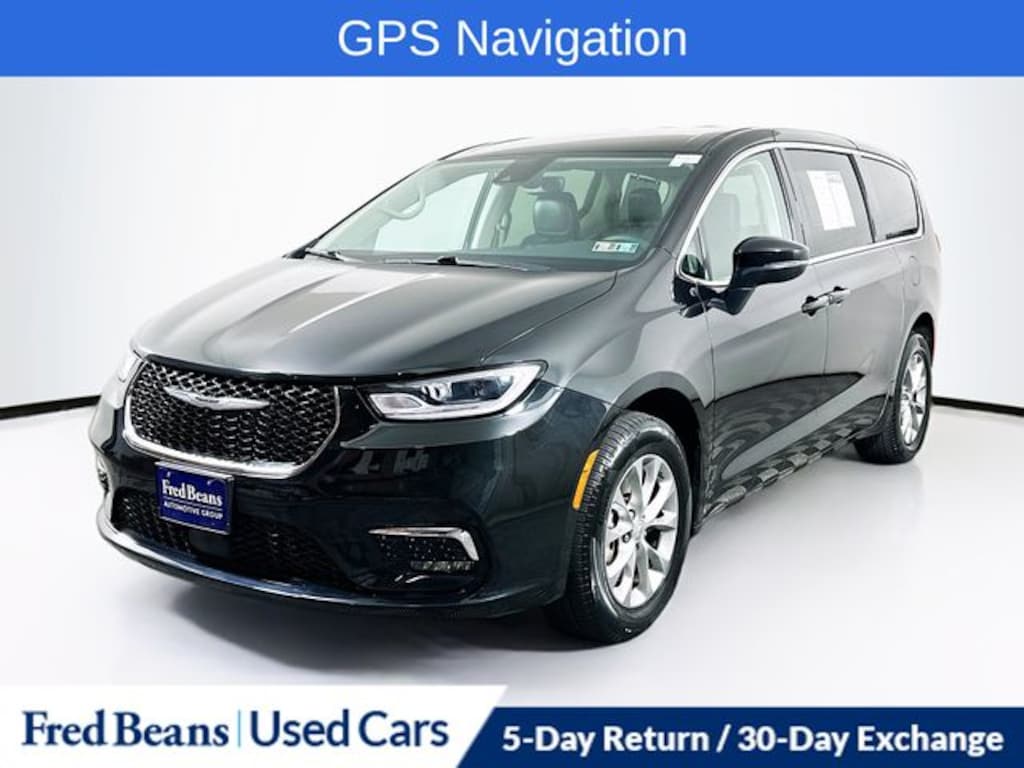 Used 2023 Chrysler Pacifica Touring L Van Passenger Van