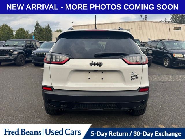 2022 Jeep Cherokee Latitude photo 3