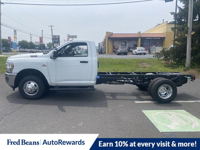2024 Ram 3500 Tradesman photo 4