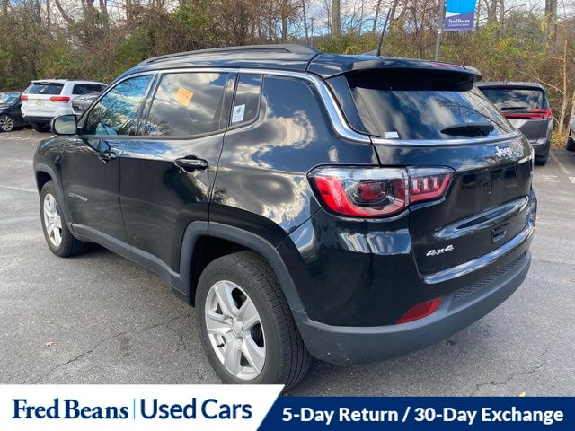 2022 Jeep Compass Latitude photo 4