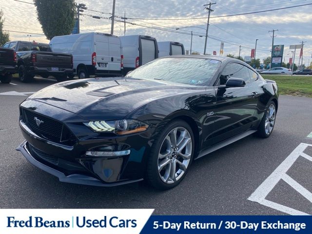 2022 Ford Mustang GT Premium photo 3