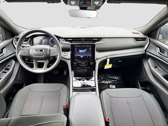 2025 Jeep Grand Cherokee Laredo - Photo 19