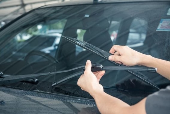 7 Reasons Your Windshield Wipers Are Not Working