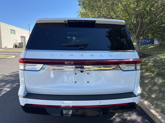 2022 Lincoln Navigator L Reserve photo 2