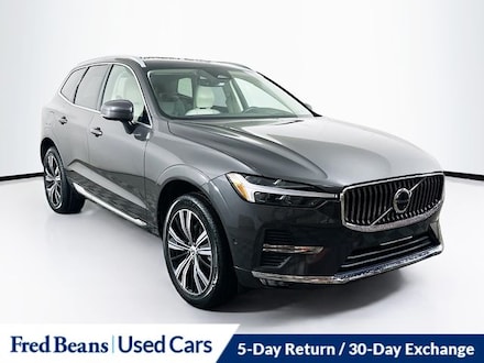 2023 Volvo XC60 B5 Ultimate Bright Theme