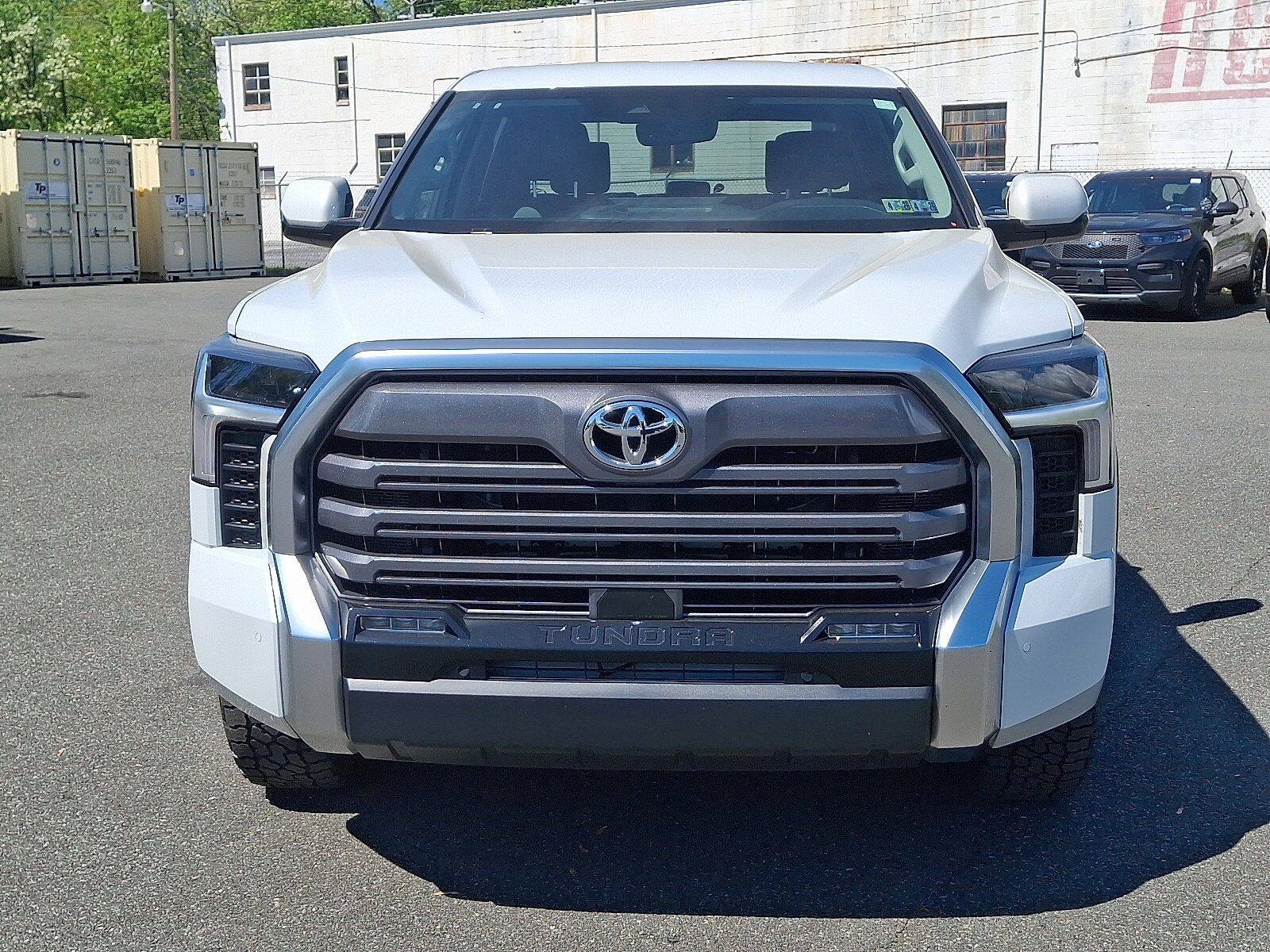 2023 Toyota Tundra Limited CrewMax photo 2