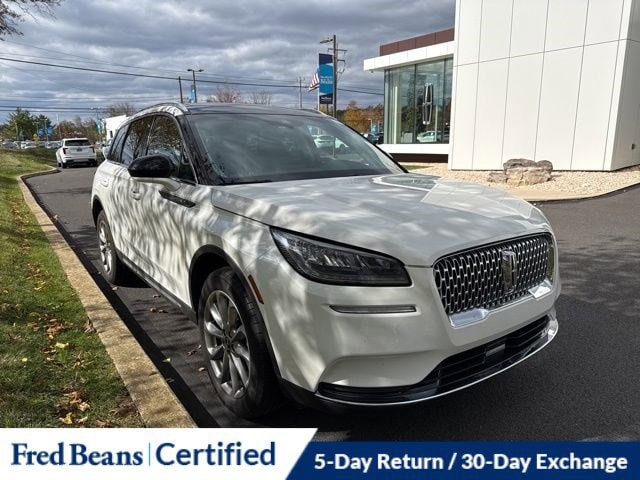 2022 Lincoln Corsair Base