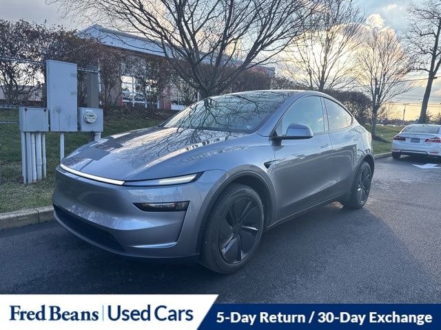 2026 Tesla Model Y Long Range photo 3