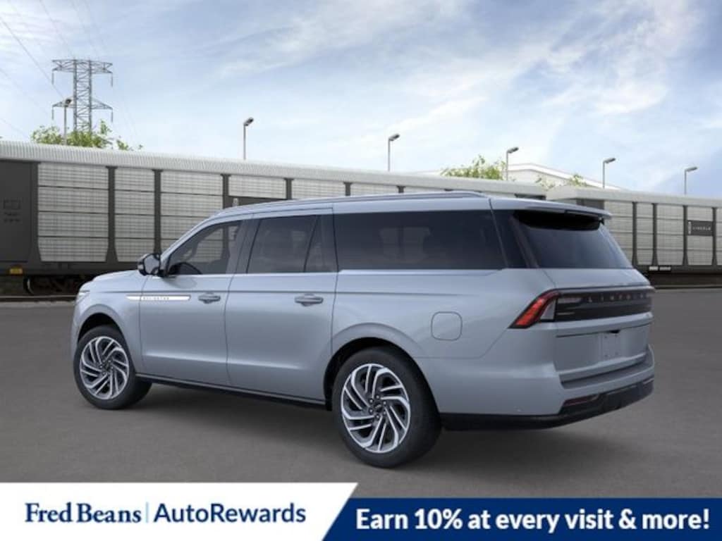 New 2026 Lincoln Navigator L Reserve SUV