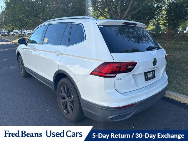2022 Volkswagen Tiguan SE photo 2