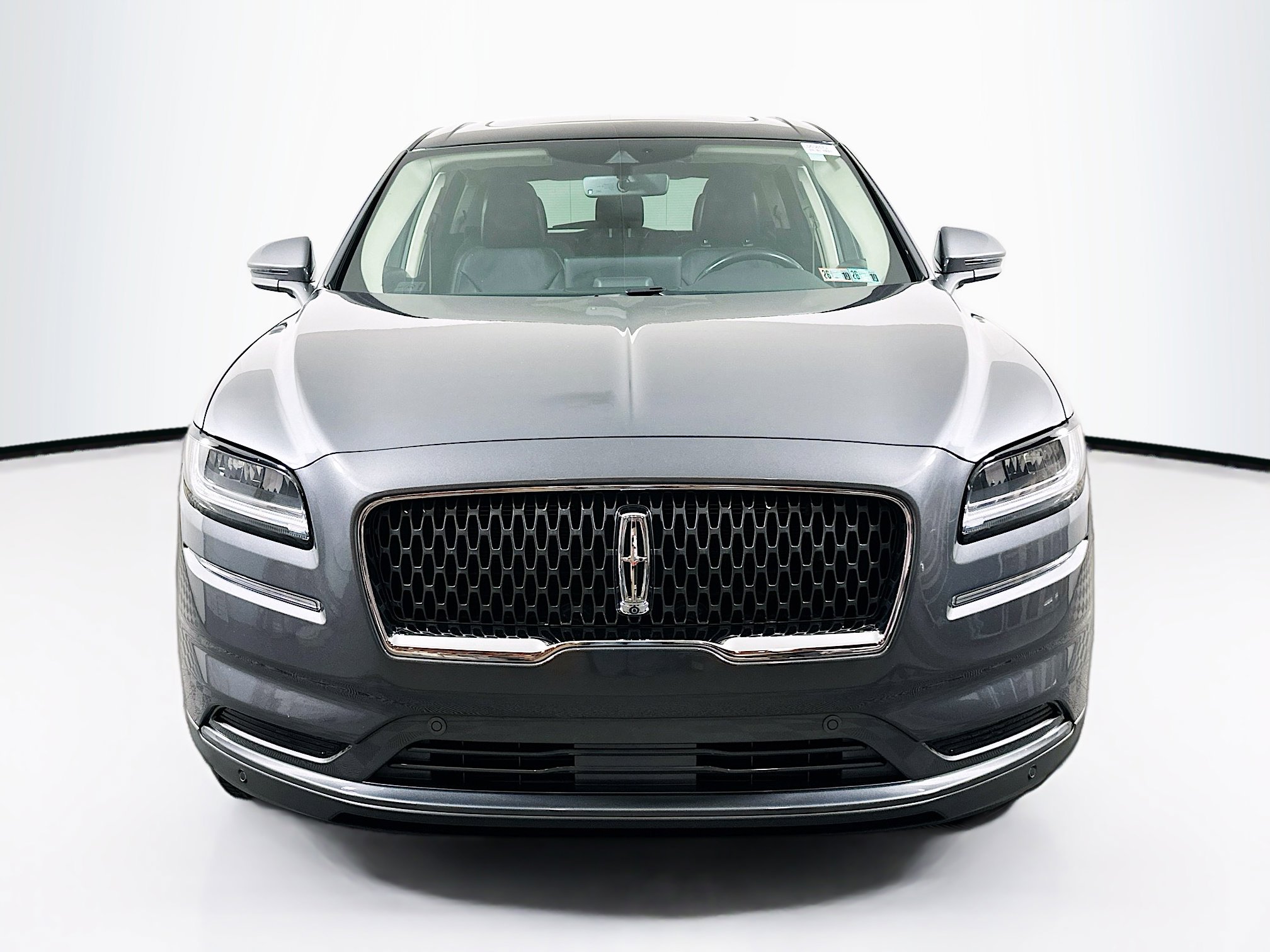 2022 Lincoln Nautilus Reserve photo 2