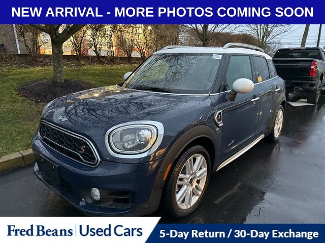 2017 Mini Cooper S ALL4 photo 3