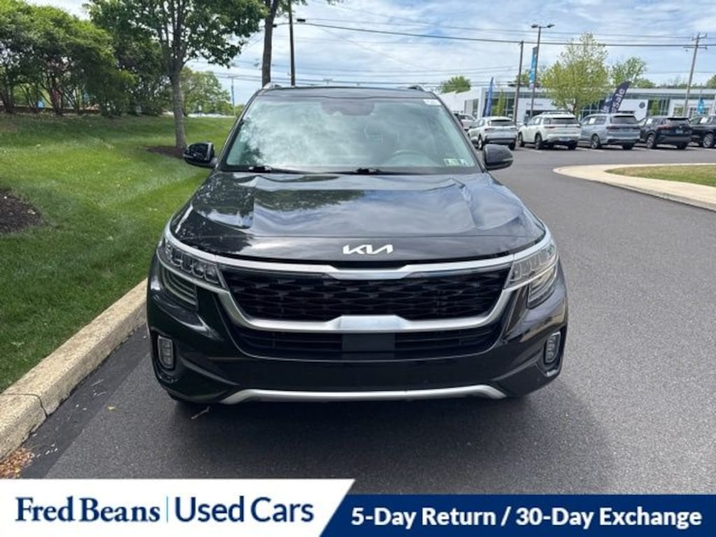 Used 2023 Kia Seltos SX SUV