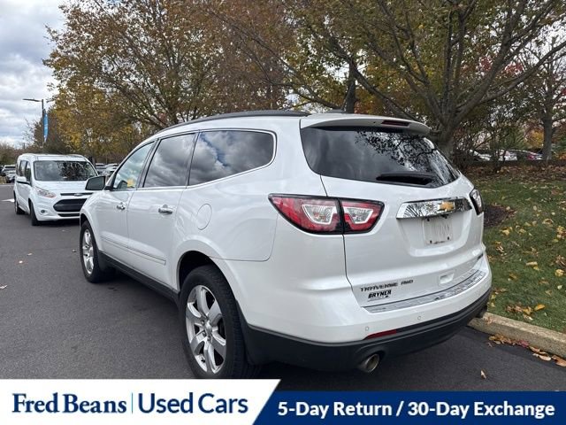2017 Chevrolet Traverse Premier photo 3