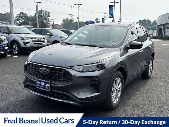 2023 Ford Escape Active photo 2