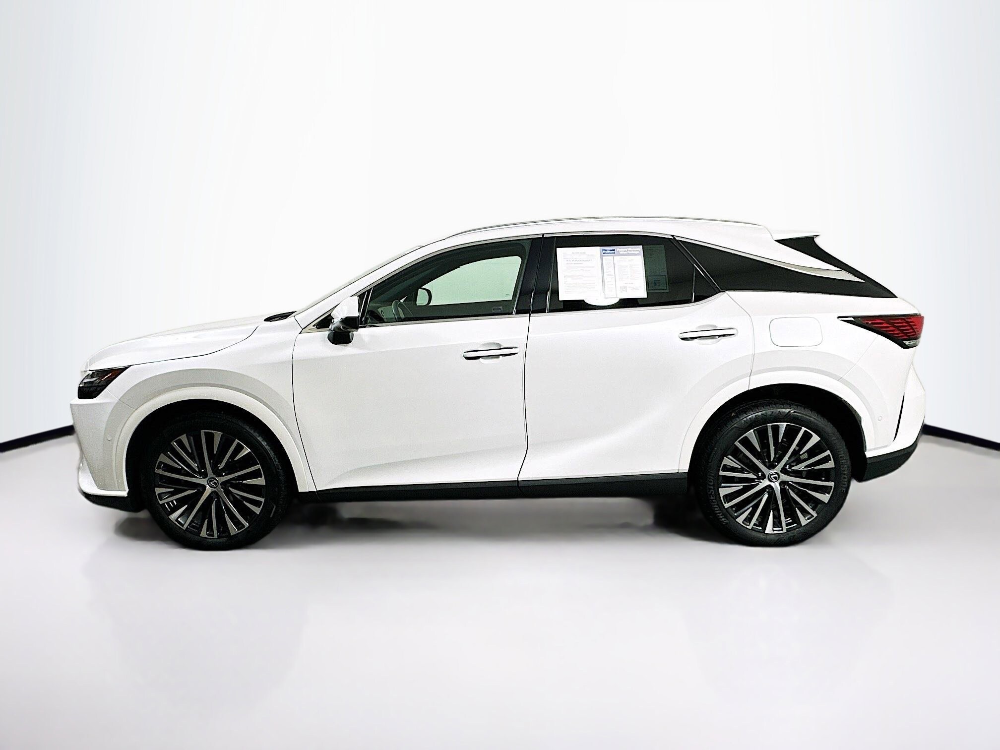2024 Lexus RX 350 Premium photo 4