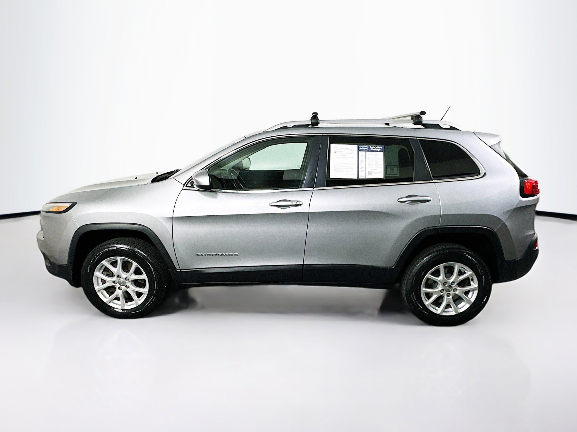 2014 Jeep Cherokee Latitude photo 2