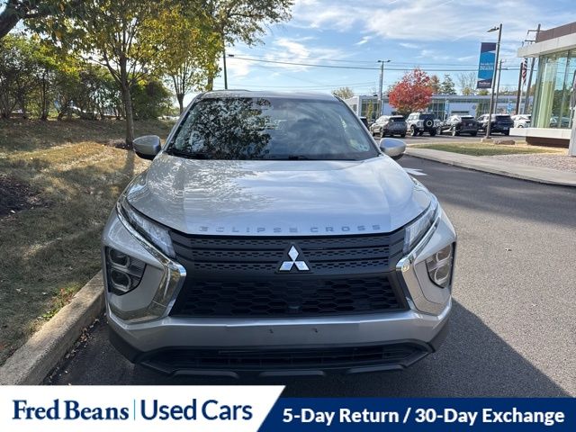 2023 Mitsubishi Eclipse Cross SE photo 2