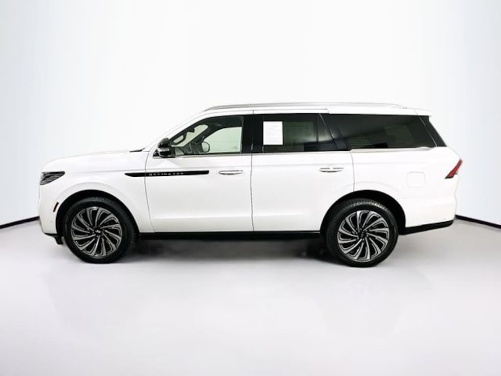 Certified 2025 Lincoln Navigator Black Label SUV