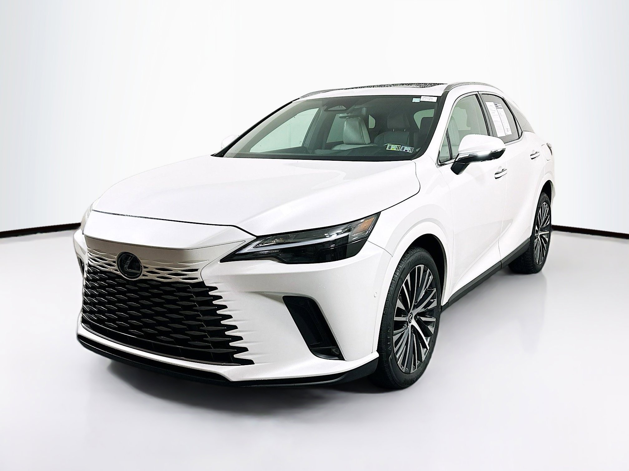 2024 Lexus RX 350 Premium photo 3
