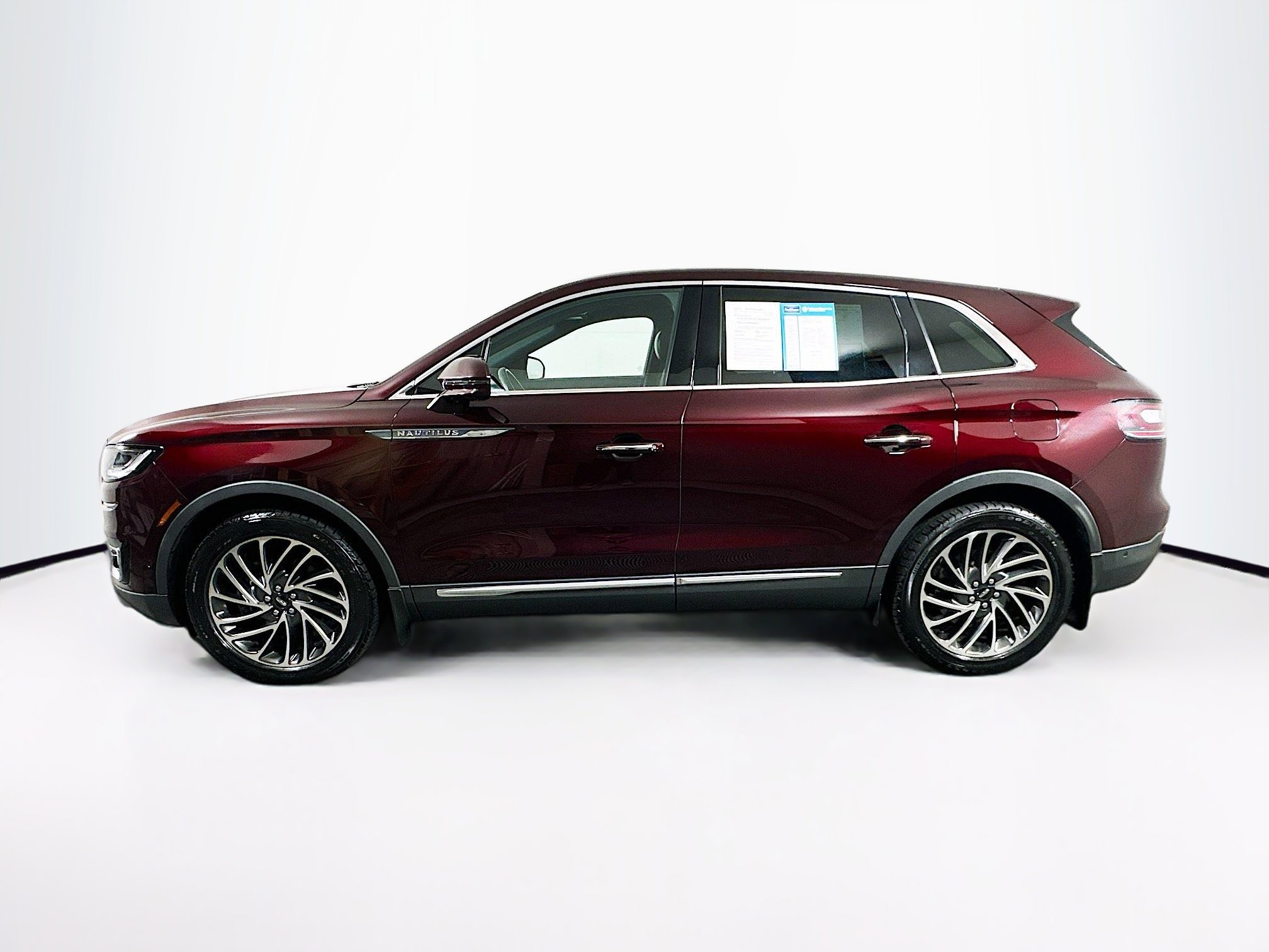 2020 Lincoln Nautilus Reserve photo 4