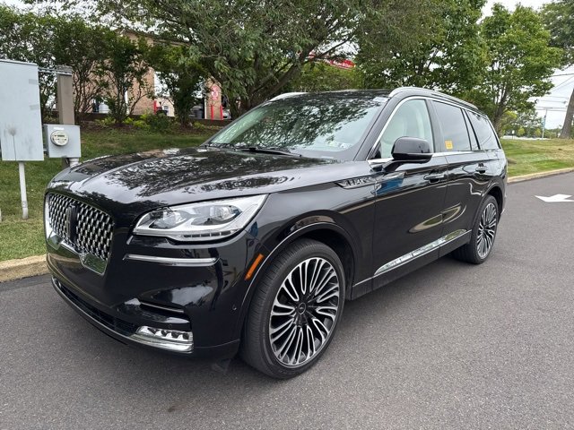 2023 Lincoln Aviator Black Label photo 2