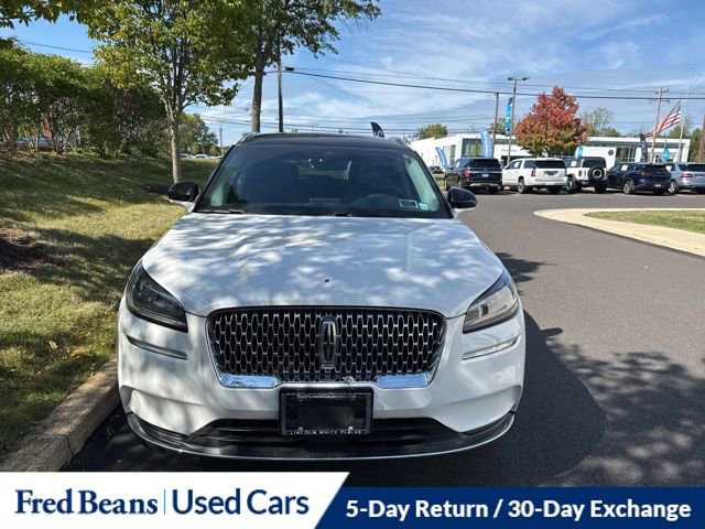 2022 Lincoln Corsair Standard photo 2