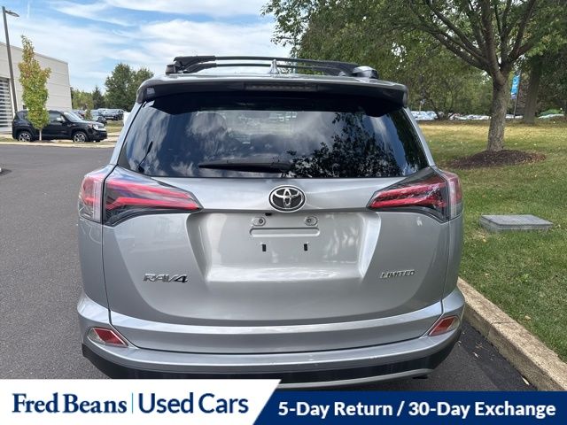 2018 Toyota RAV4 Limited photo 4