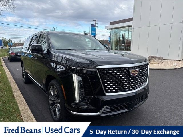 2025 Cadillac Escalade ESV Premium Luxury's photo