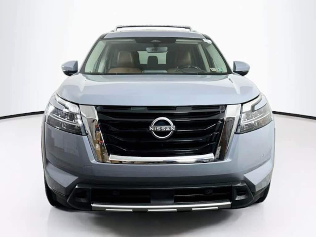 Used 2023 Nissan Pathfinder Platinum SUV
