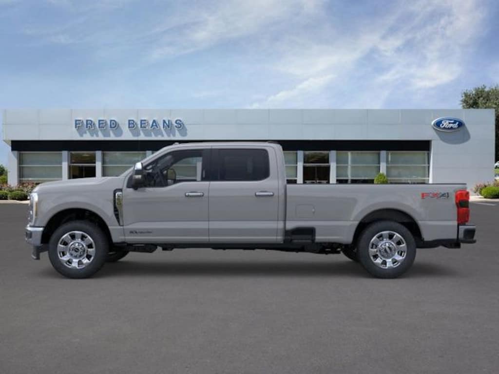 New 2026 Ford F-250 Lariat Truck Crew Cab