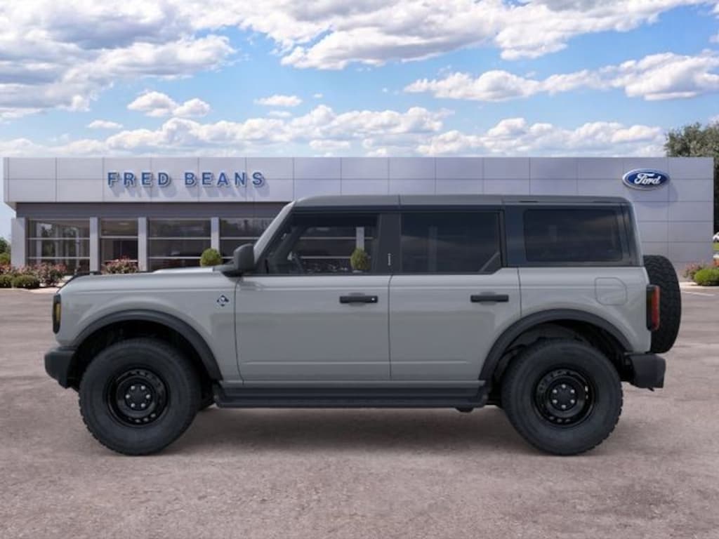 New 2026 Ford Bronco Outer Banks SUV