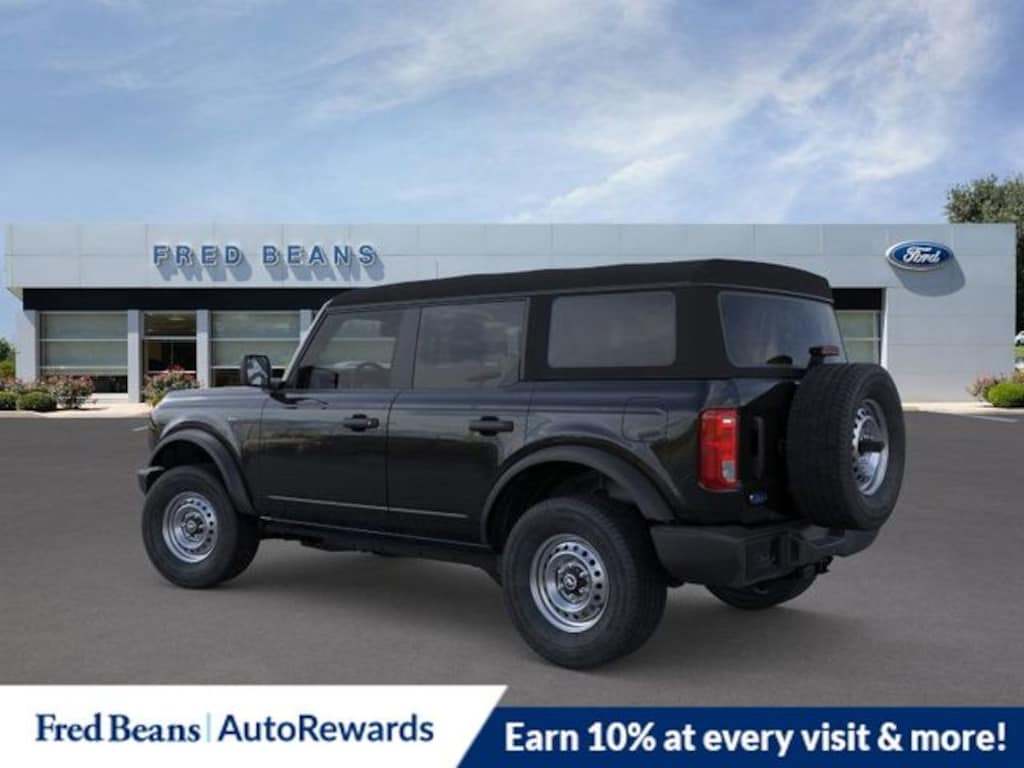 New 2025 Ford Bronco Base SUV