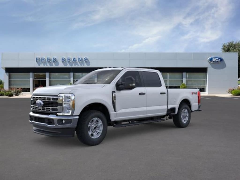 New 2026 Ford F-250 XLT Truck Crew Cab