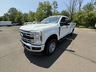 2025 Ford F-350 Chassis XL Truck Super Cab