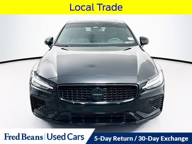 2024 Volvo S60 Recharge T8 Plus Black Edition photo 2