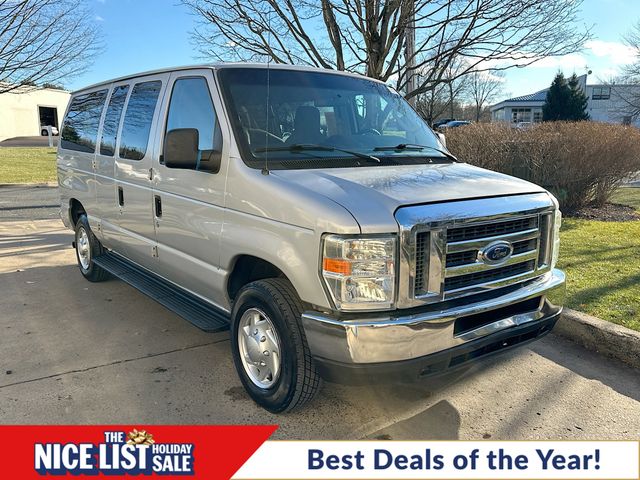 2011 Ford E-Series Econoline Wagon XLT