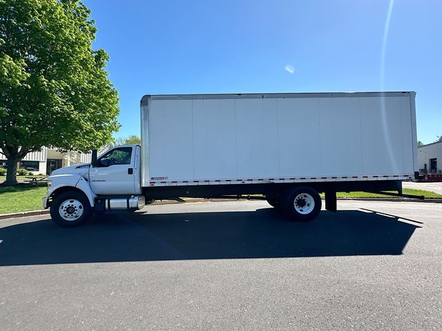 2017 Ford F-750 photo 3
