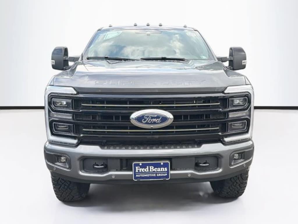 New 2026 Ford F-350 Platinum Truck Crew Cab
