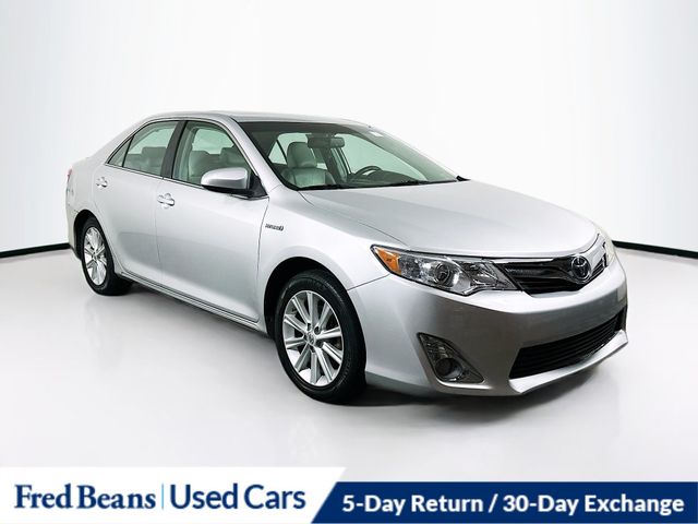 2014 Toyota Camry SE Hybrid
