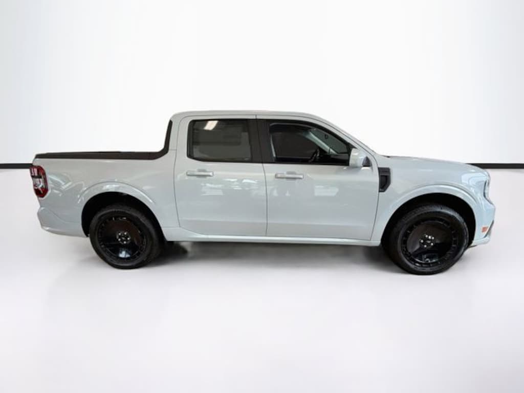 New 2026 Ford Maverick Lobo Standard Truck SuperCrew