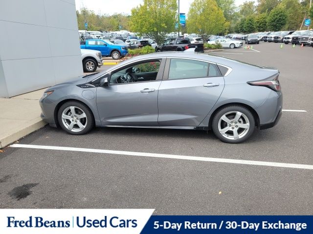 2018 Chevrolet Volt LT photo 2