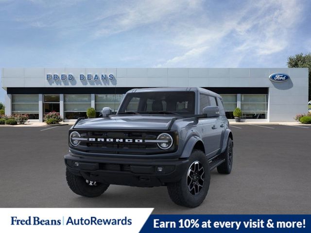 2024 Ford Bronco Outer Banks photo 2