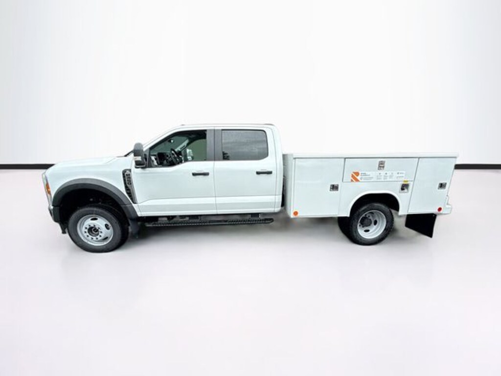 New 2026 Ford F-450 Chassis XL Truck Crew Cab