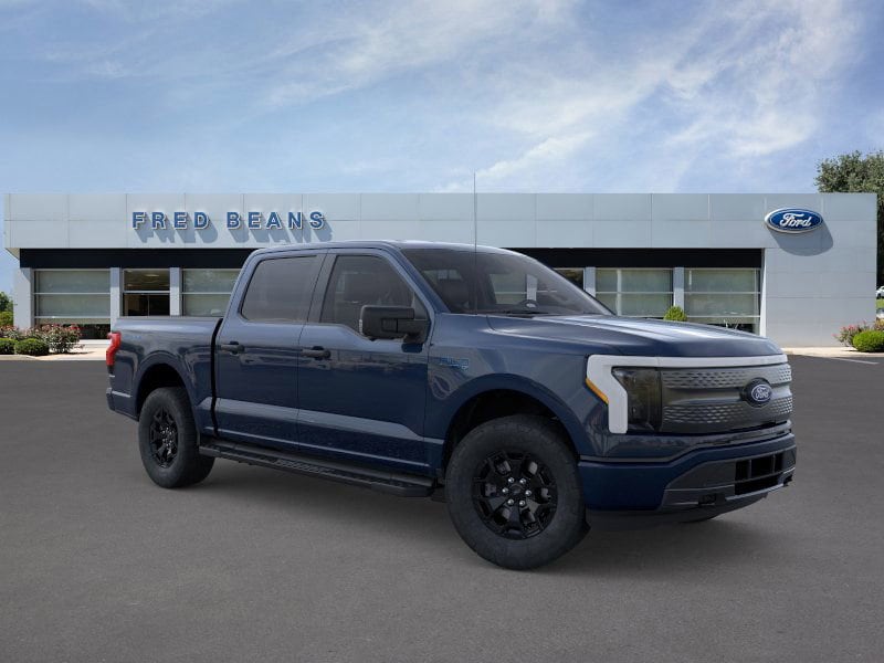 2025 Ford F-150 Lightning XLT's photo